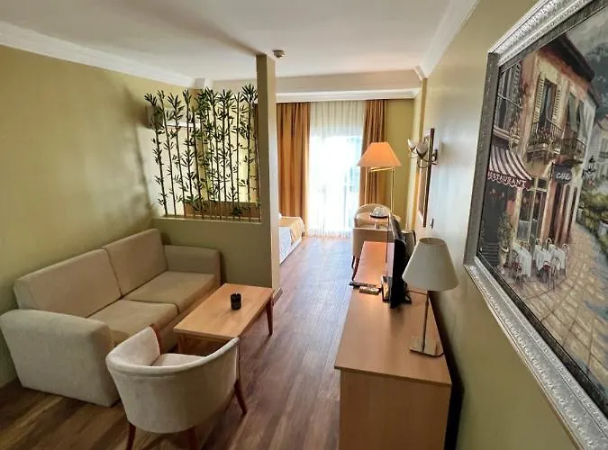 Hotel Exen By Weekend 3*