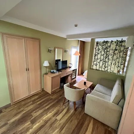 酒店 Exen By Weekend 博德鲁姆