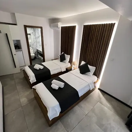 酒店 Exen By Weekend 3*