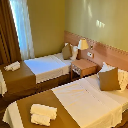 Exen By Weekend 酒店 博德鲁姆