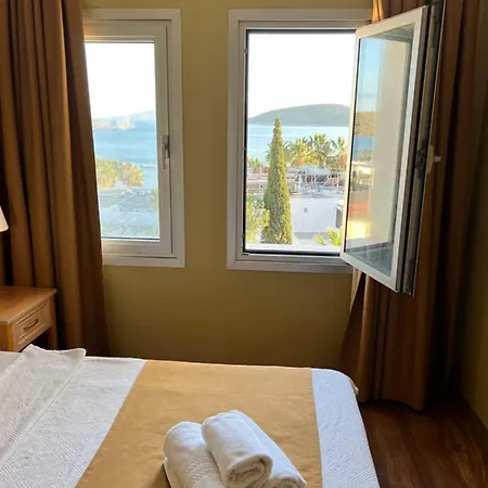 Exen By Weekend 酒店 3*